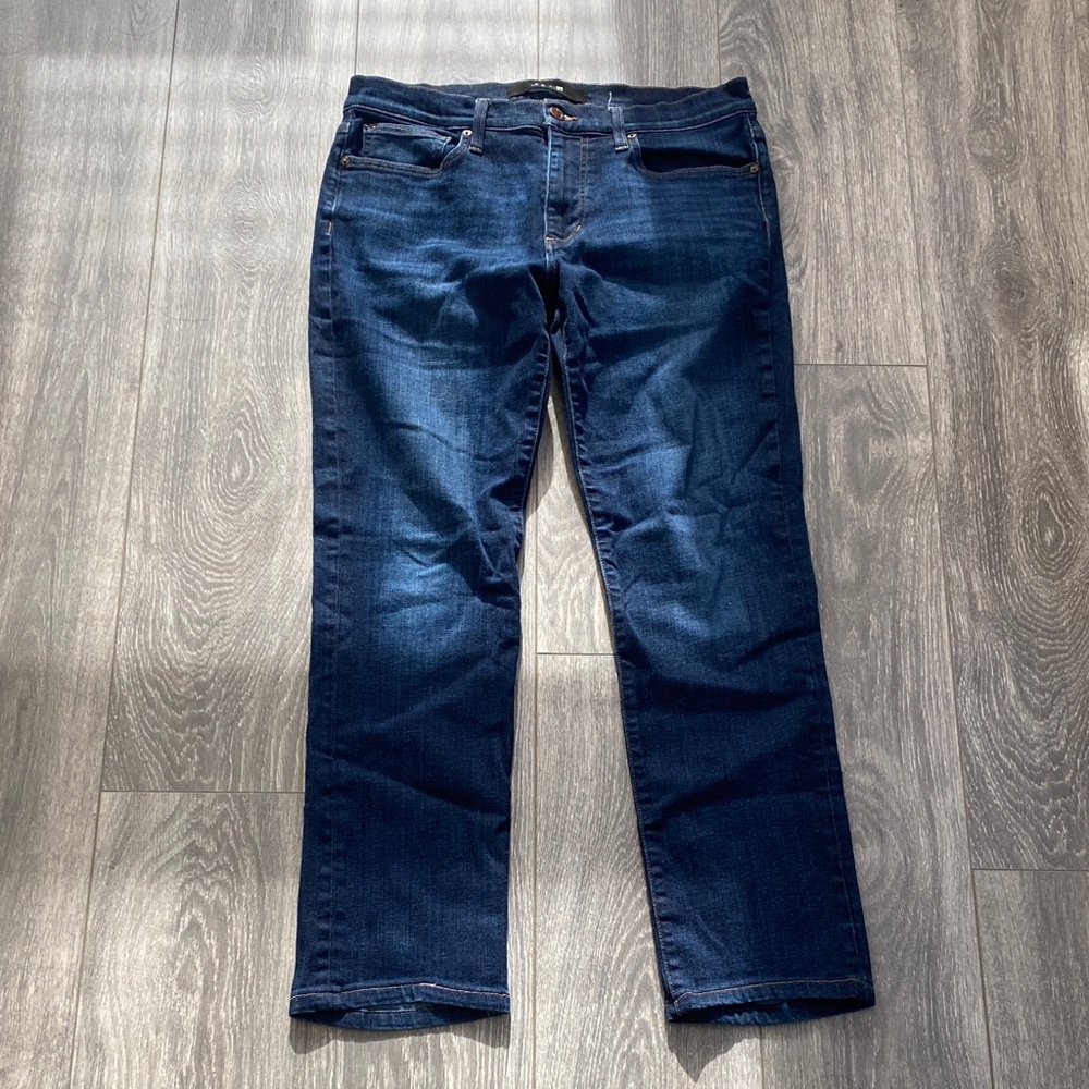 Joe's Jeans - Men's Straight Leg Jeans in Dark Wash Denim - Size 33 waist